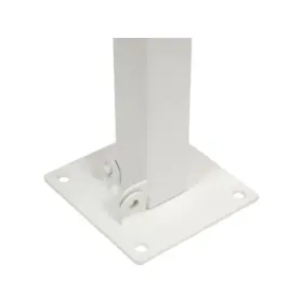 Parkovisko pred dieľňou